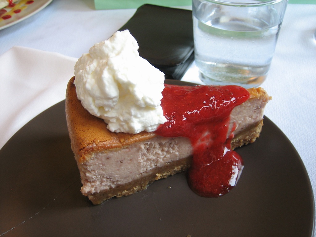 [photo cheesecake The Palisades Restaurant]